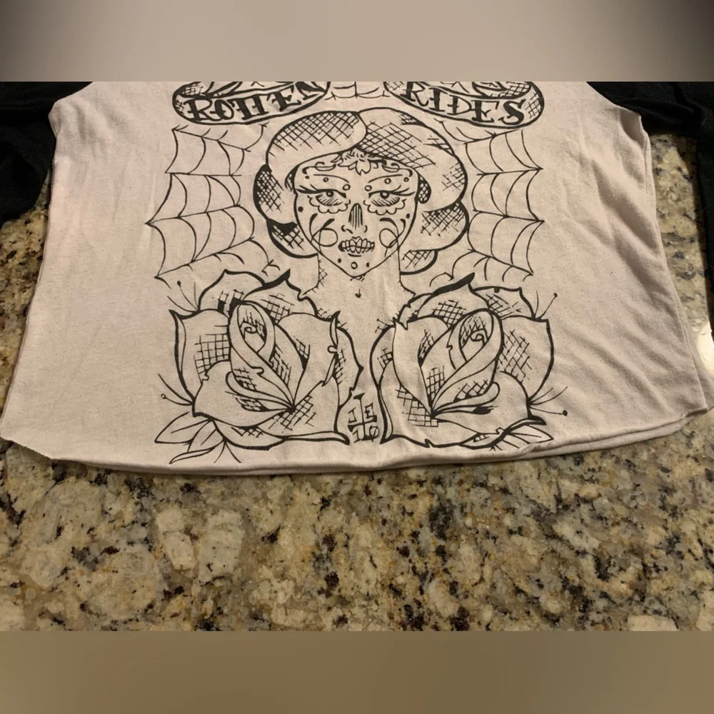 3/$25 ✨ Dirty Rotten Rides Custom Chopped Crop Raglan - Picture 4 of 5